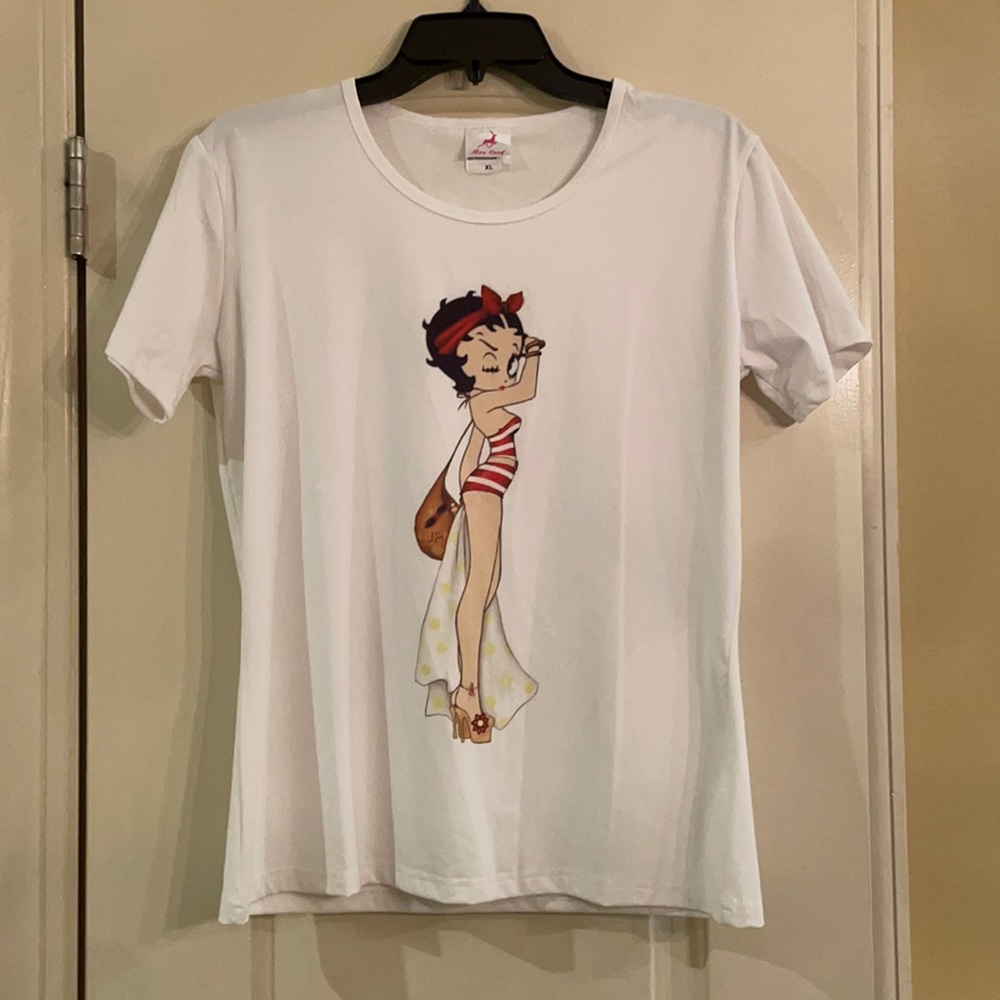 Super cute Betty Boop t-shirt Junior size XL